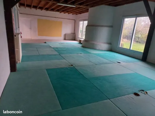 SALLE DE SPORT 85m2