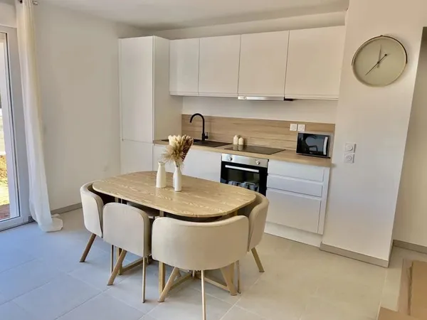 Maison T3 de 65 m² - 83470 st Maximin la Ste baume