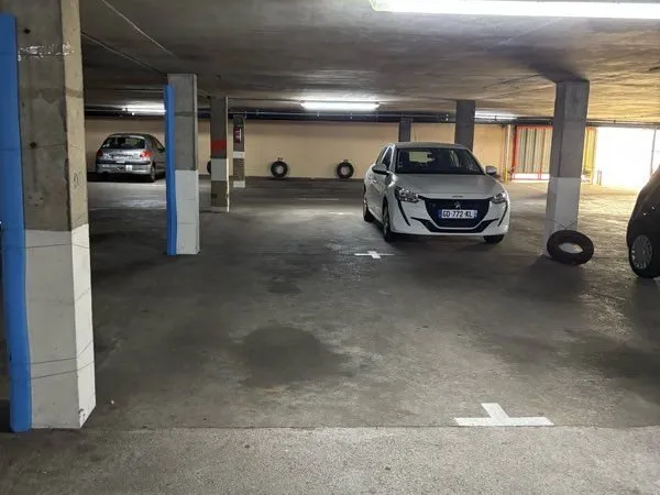 Place de parking Bellevue