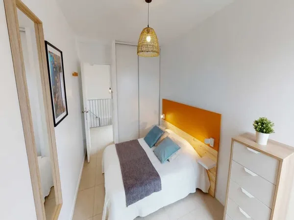 Chambre à Paris - Boulevard De Pesaro, Nanterre