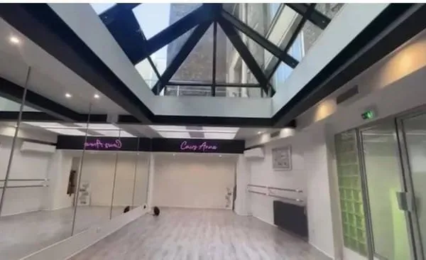 Local commercial 150 m²