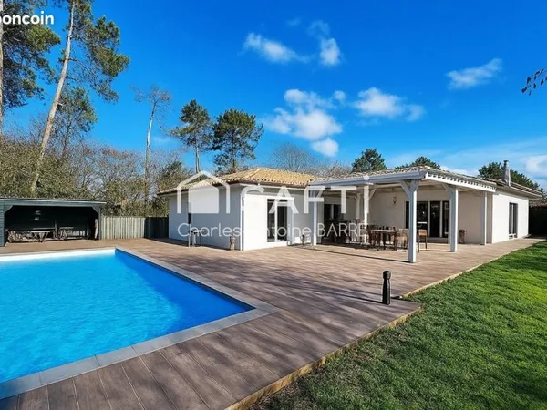 Propriété 4 pièces 133 m²