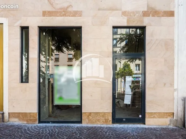 Boutique 44 m² Saint-Maurice