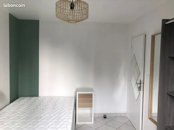 Chambre à louer dans colocation tram et campus SMH