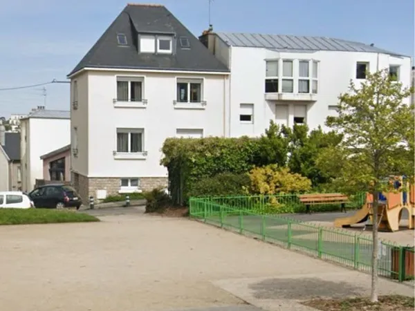 BREST loue studio meublé