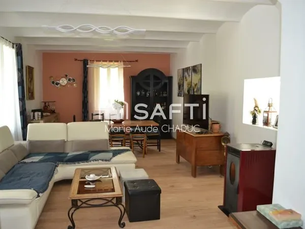 Maison 106 m2 - T 5 - terrain de 5000 m2 - accès rivière privatif