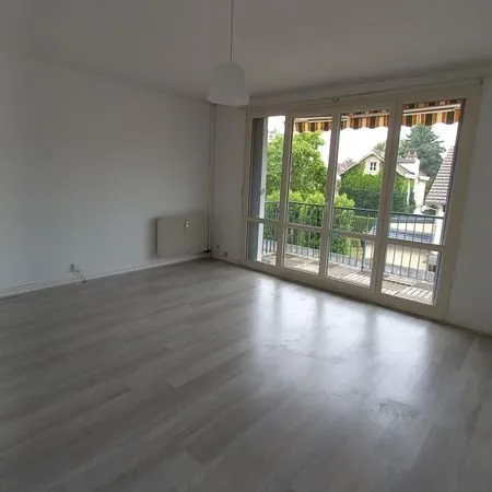F2 dans une belle résidence à AUXERRE