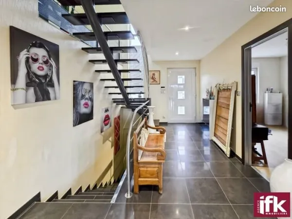 Maison 5 pièces 156 m²