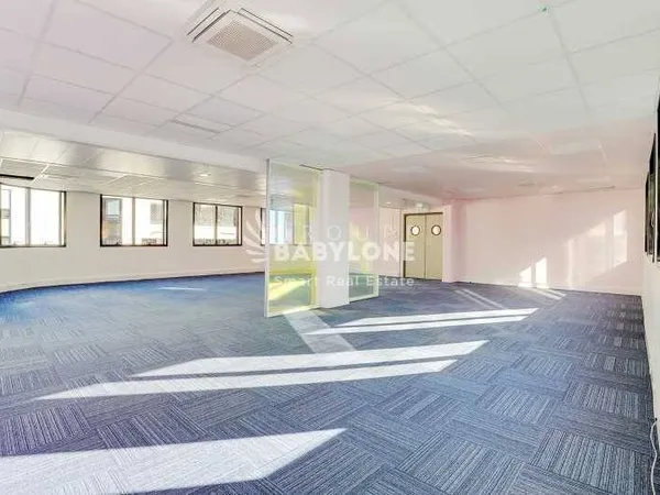 Bureaux 2121 m²