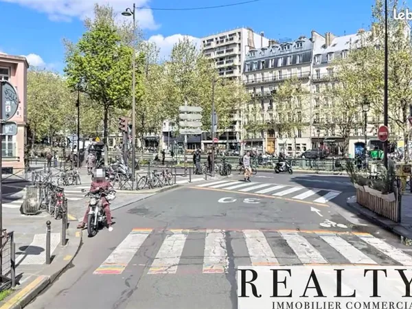 Local commercial 77 m²