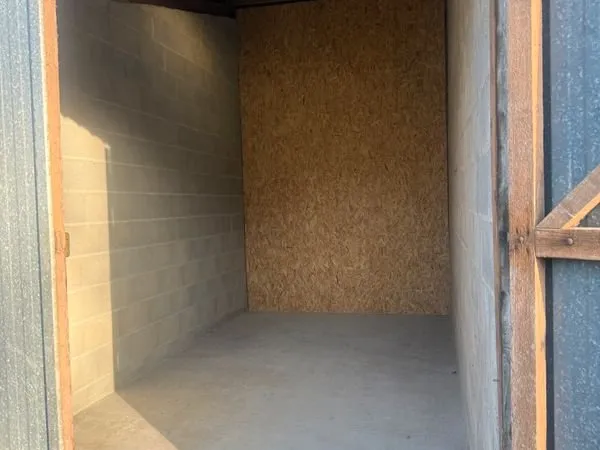 Box de Stockage 17m2