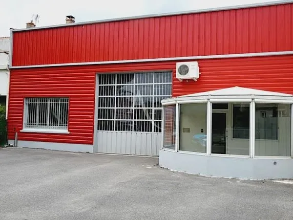 Local 320 m²