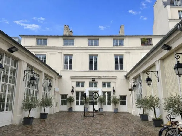 Bureaux 158 m²