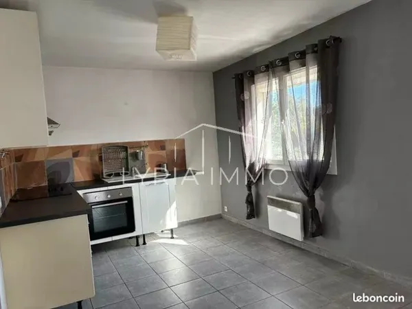 Studio 1 pièce 38 m²