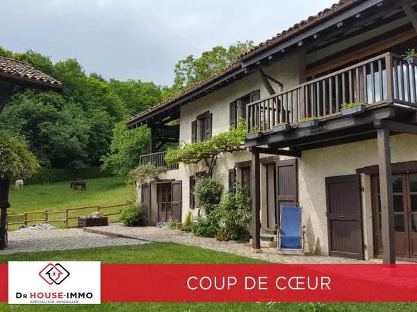 Maison de caractère en pisé avec espace bien-être, piscine intérieure et vue sur le Vercors