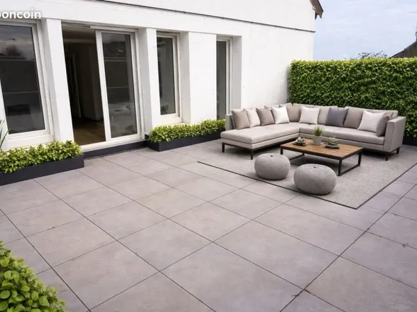 CHARLEVILLE PROCHE CENTRE VILLE, Spacieux appartement Duplex de 130 m² avec grande terrasse de 50m² 