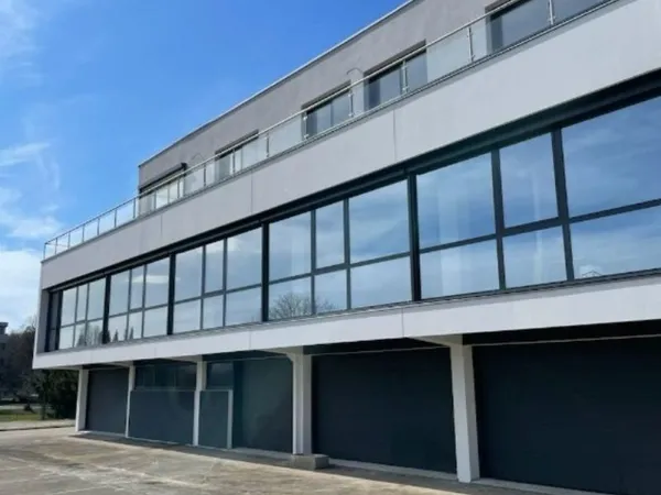A LOUER - BUREAUX