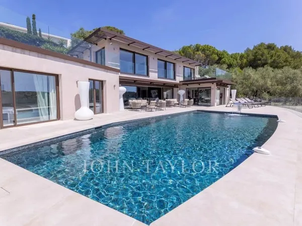 Villa contemporaine avec 7 chambres et une maison d'amis à louer proche Cannes - Vue mer panoramique