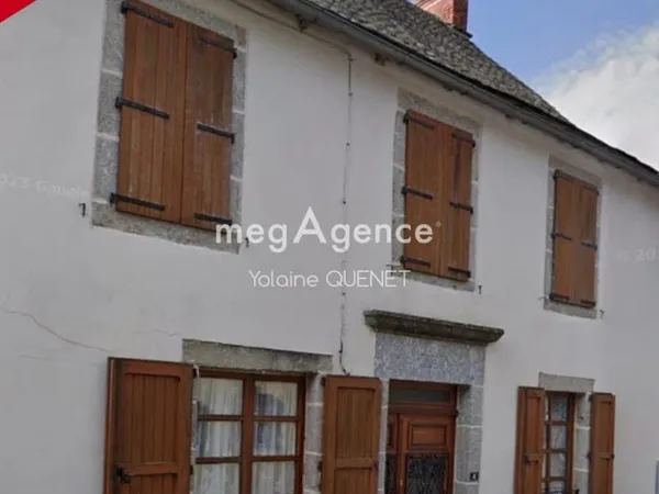 Maison centre de village