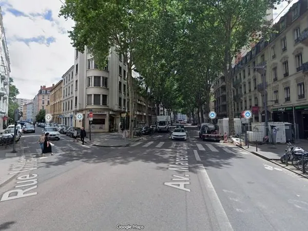 Local commercial 87 m²