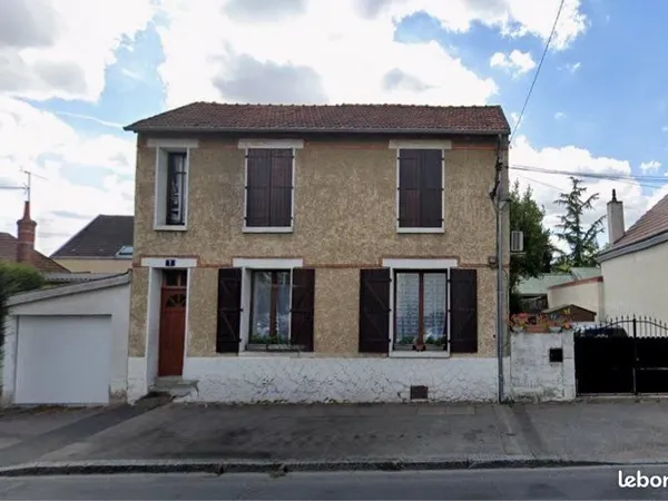 Maison de ville à rénover 4 pièces - 75 m² - Orléans