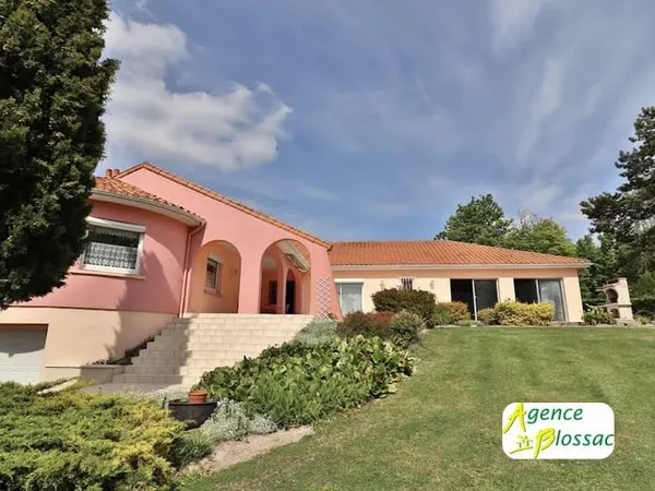 Maison 6 pièces 223 m²