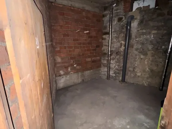 Espace de stockage / cave de 10m2 niveau rue sans humidité