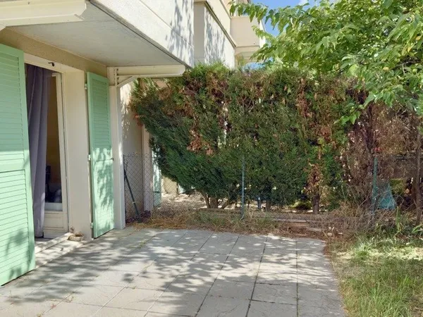 Appartement à vendre 1 pièces BRON (69)