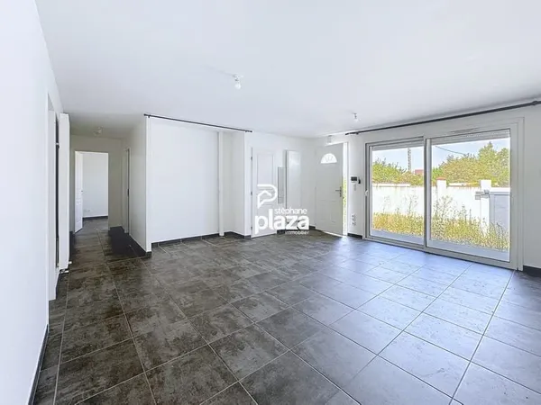 Stéphane Plaza Immobilier - CUGNAUX - Maison T5 de 100 m2 sur une parcelle de 383 m2