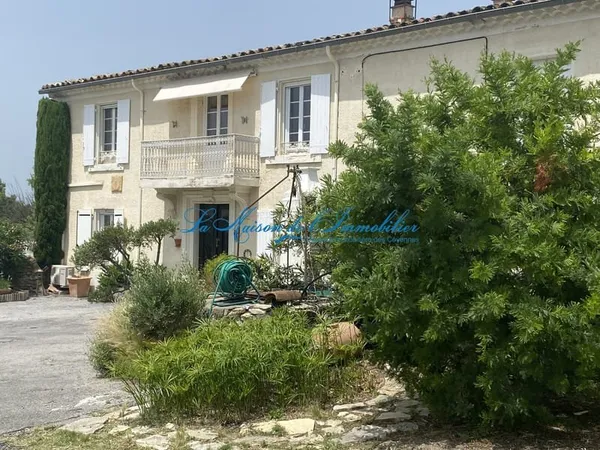 A 10 minutes de Quissac, grande maison vigneronne, possibili