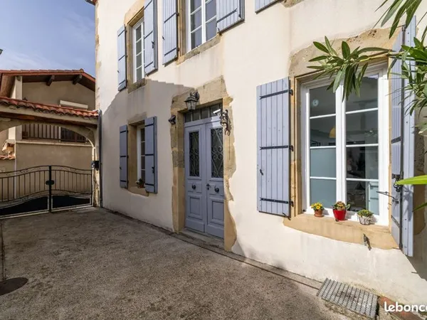 Maison de ville 6 pièces 165 m²