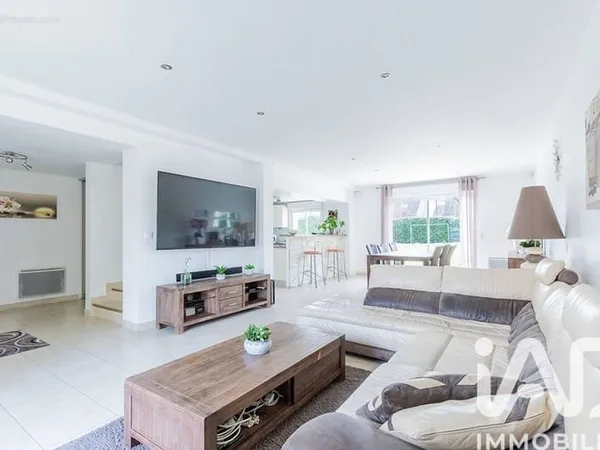 Maison 7 pièces 199 m²