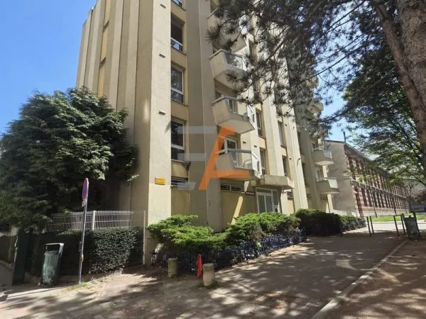 Tréfilerie F3 de 67m2 au 4étage avec ascenseur et parking