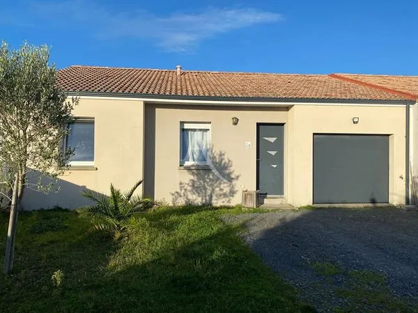 Maison de plain-pied 4 pièces 82 m²