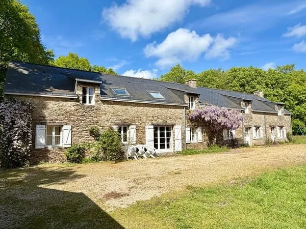 Maison 9 pièces 258 m²