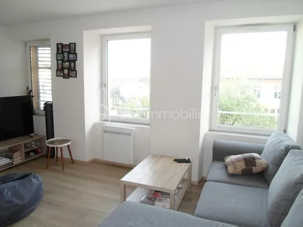 MONTBÉLIARD, AU CALME, A 2 PAS DU CENTRE VILLE DANS SECTEUR RECHERCHÉ, BEL APPARTEMENT TYPE T2 (1 CH