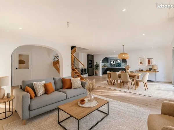 Maison 8 pièces 225 m²