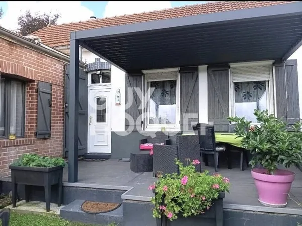 Maison pleine de charme à vendre à Suzanne - Réf 5814