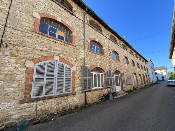 Loft 4 pièces 190 m²