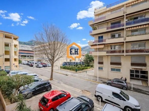 Appartement type 3 - secteur claret - Immeuble bourgeois , proch