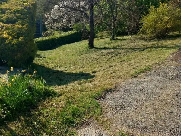 Terrain de 578mé viabilisé (tous réseaux) et constructible