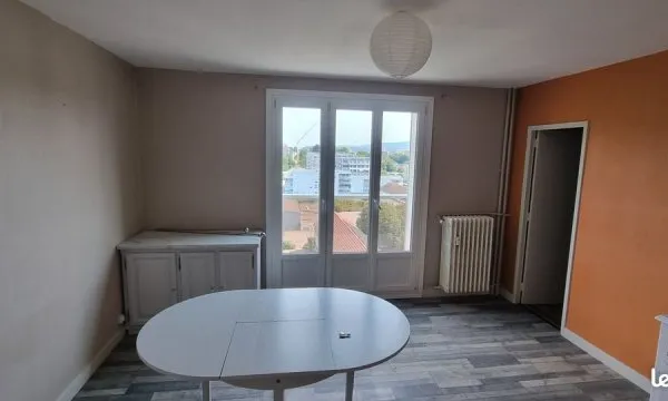 Vends F3 Fontaine Écu Besançon
