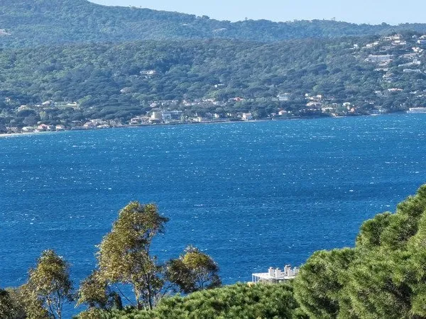 VILLA QUARTIER DU SEMAPHORE SAINTE MAXIME (83)