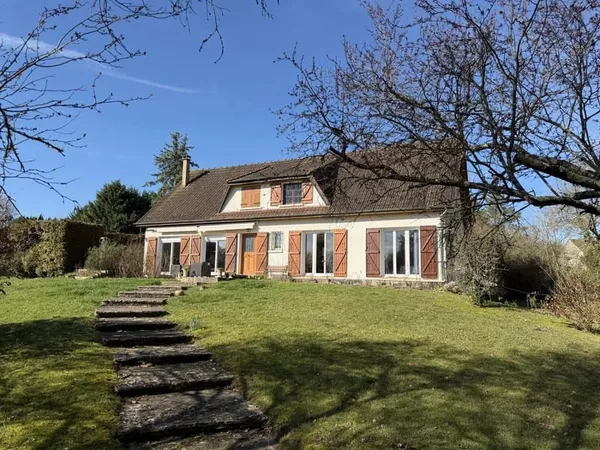 EXCLUSIVITÉ - Villefargeau - Spacieux pavillon F7 sur parc arboré