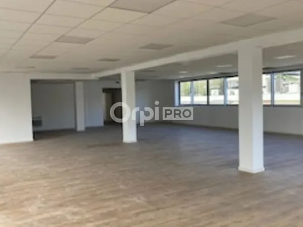 Local commercial 460 m²
