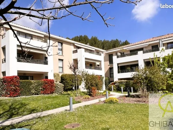 Appartement 4 pièces 81 m²