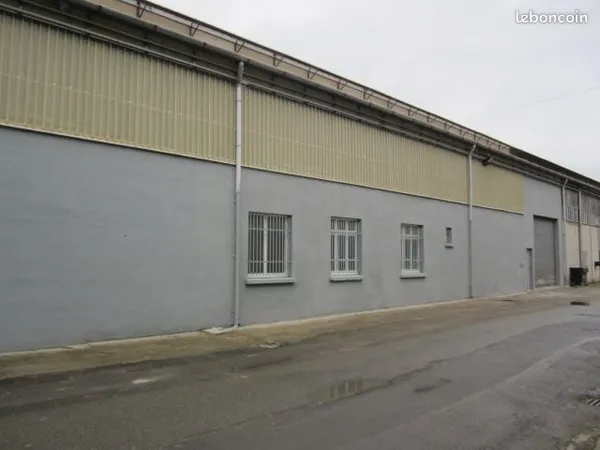 700 m²pour stockage ou activité