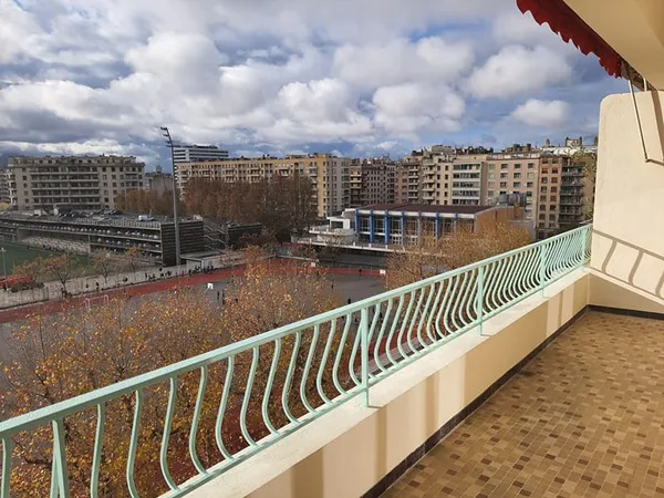 Marseille 4e ? T4 entièrement rénové avec terrasse, loggia et cave