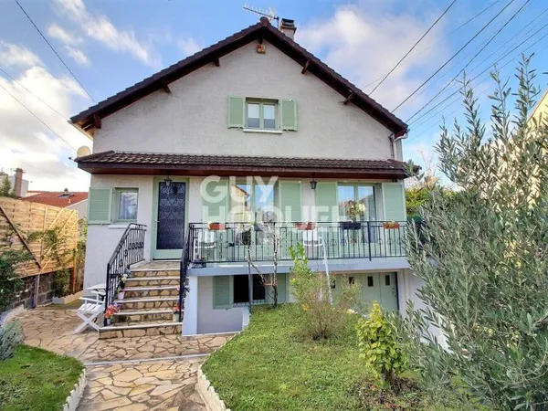 Maison spacieuse à vendre à Bezons - 5 pièces avec jardin!