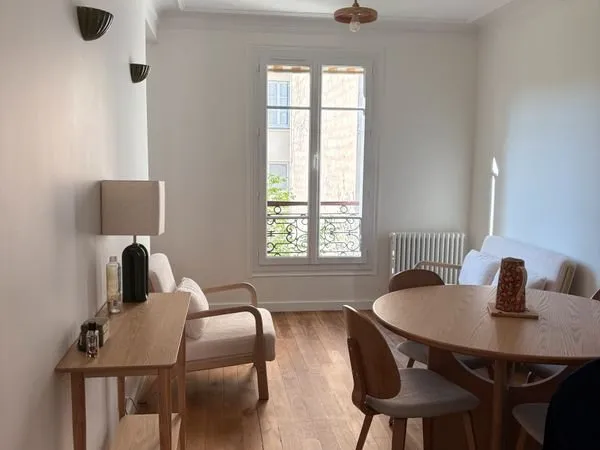 Ternes-Appartement T3 (2 Ch.) 52m²-Immeuble standing-3e cour-Neuf (Refait par architecte en 2026)